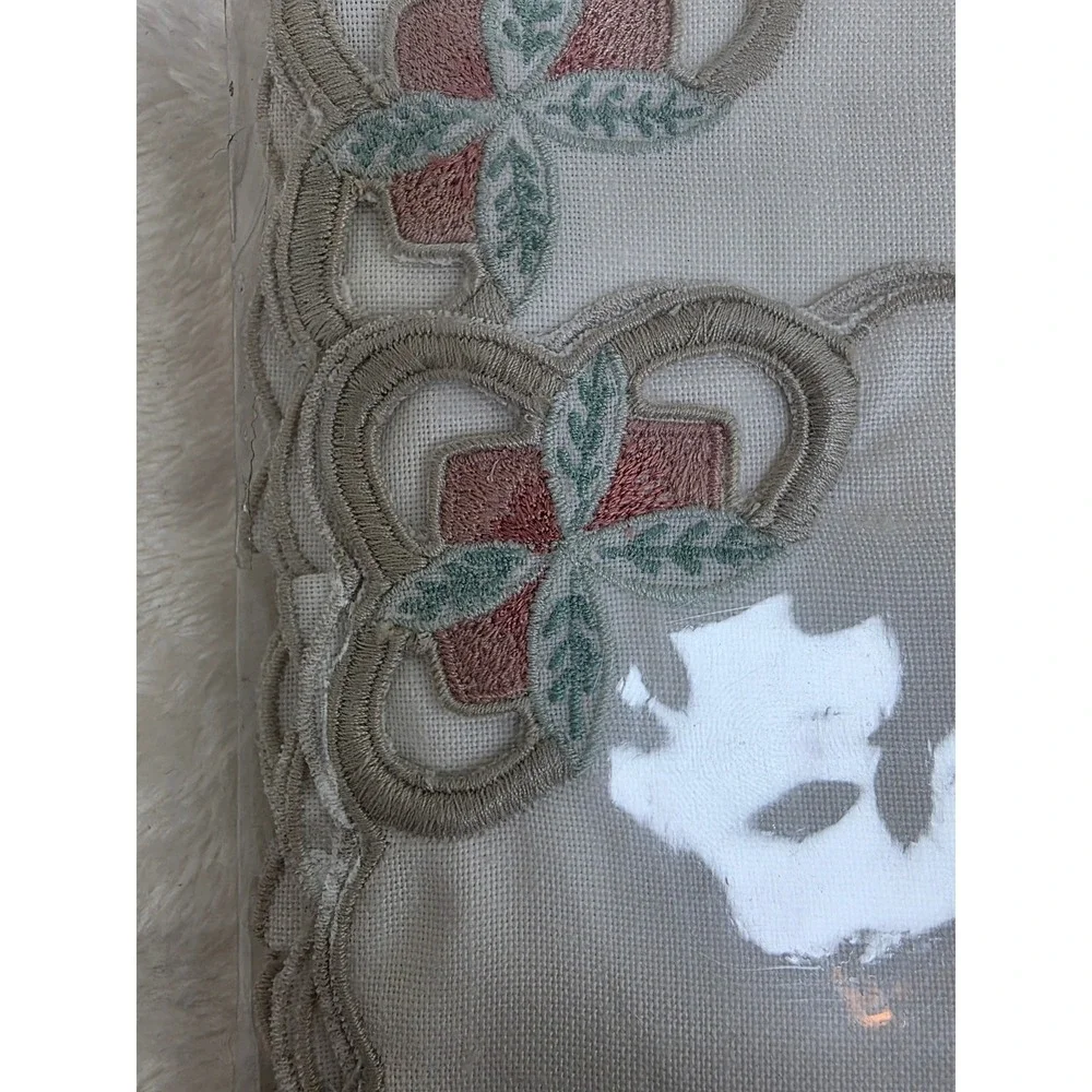 W C Imports Vintage Cocktail Napkins Set Embroidered Linen Blend‎ White Floral